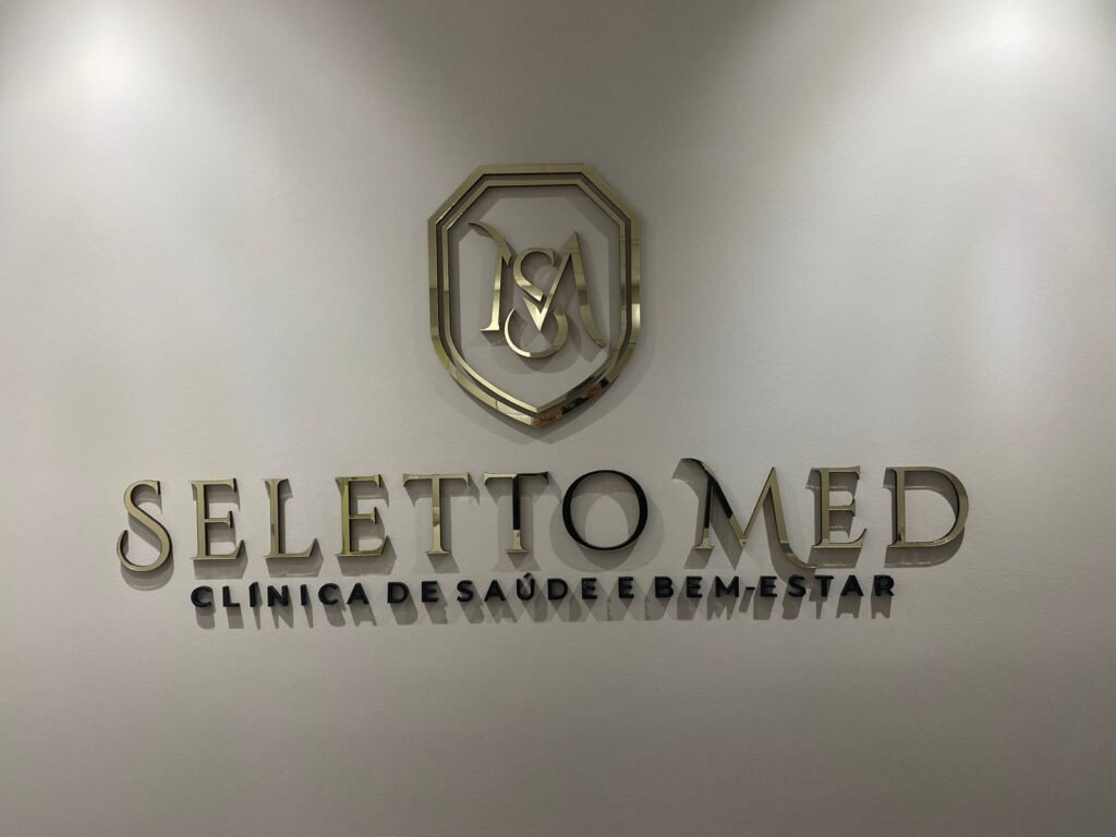 Letreiro na Recepção