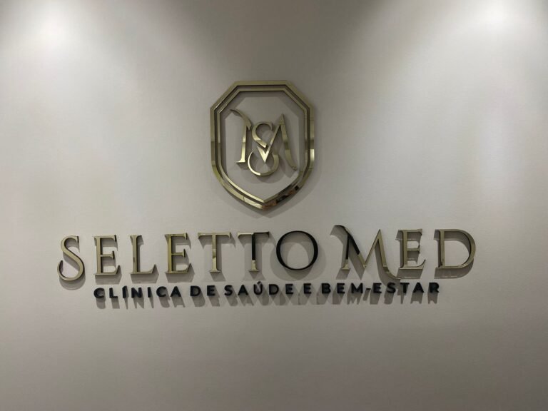 Letreiro na Recepção